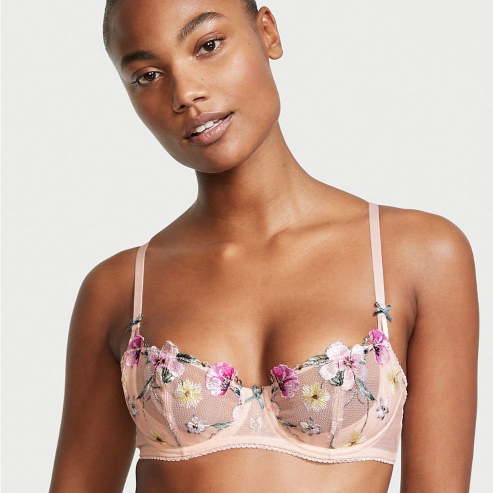 NEW Victoria's Secret Pink Floral Embroidered Underwire Bra